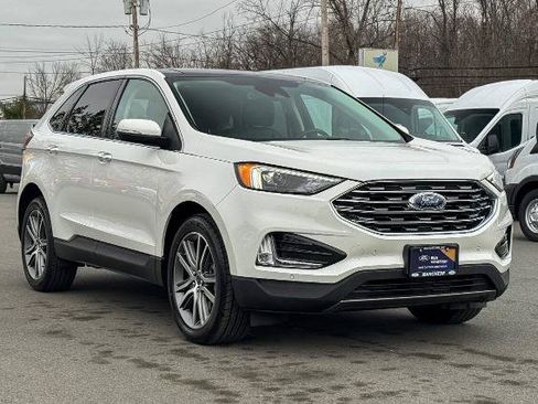 Certified 2022 Ford Edge Titanium AWD/4WD image 1