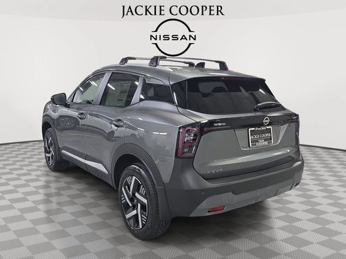New 2026 Nissan Kicks SV w/ Cold Weather Package FWD image 7