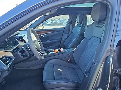 Used 2022 Audi e-tron GT Premium Plus image 3