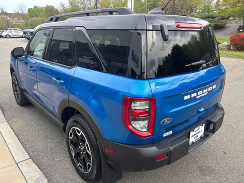 Used 2025 Ford Bronco Sport Outer Banks w/ Outer Banks Tech Package+ AWD/4WD image 5