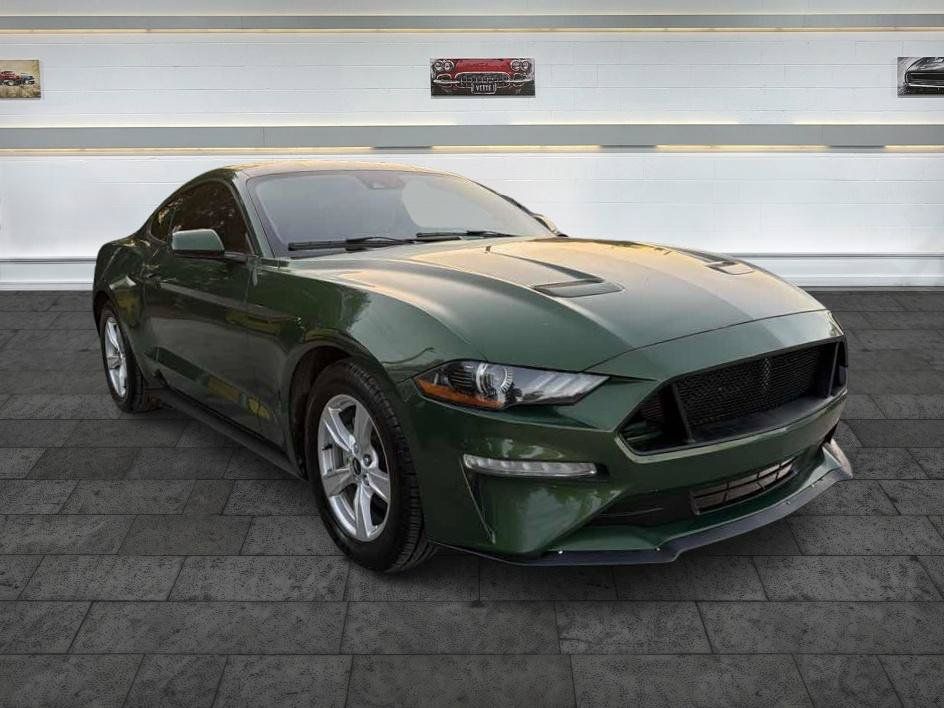 Used 2022 Ford Mustang Coupe RWD image 1
