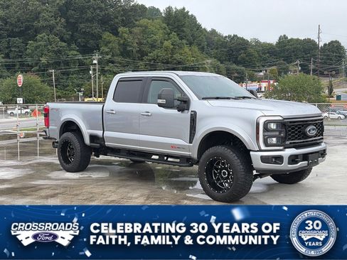 Used 2024 Ford F250 XLT w/ XLT Premium Package AWD/4WD image 1