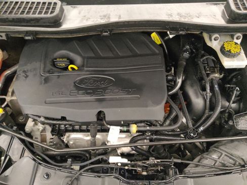 Used 2017 Ford Escape SE image 30