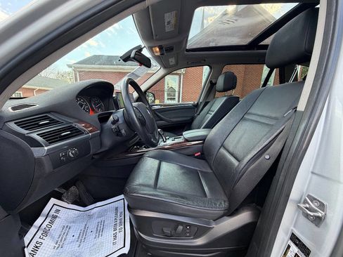 Used 2011 BMW X5 xDrive35i image 12