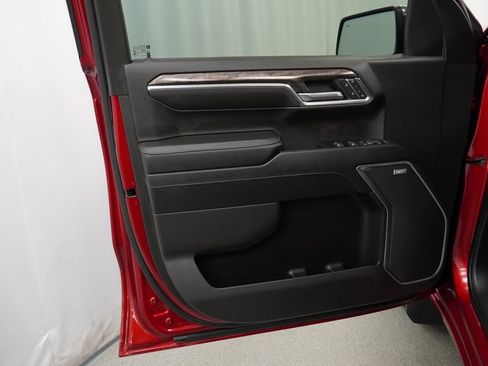 Used 2023 Chevrolet Silverado 1500 LTZ w/ Technology Package AWD/4WD image 17