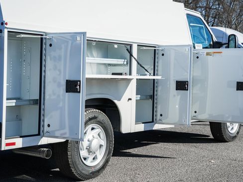 New 2026 Ford E-350 and Econoline 350 Super Duty w/ Power Equipment Group image 20