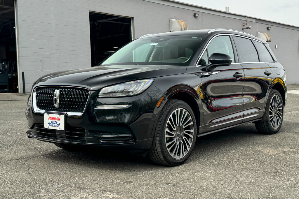 Used 2022 Lincoln Corsair Reserve w/ Sport Package AWD/4WD image 7