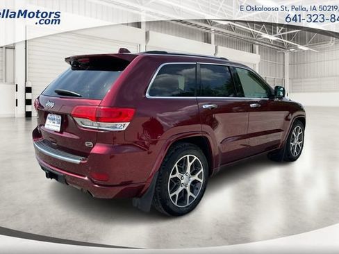 Used 2019 Jeep Grand Cherokee Overland AWD/4WD image 3
