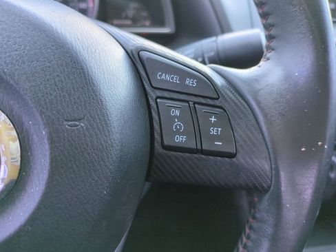 Used 2014 MAZDA MAZDA3 i Touring image 27