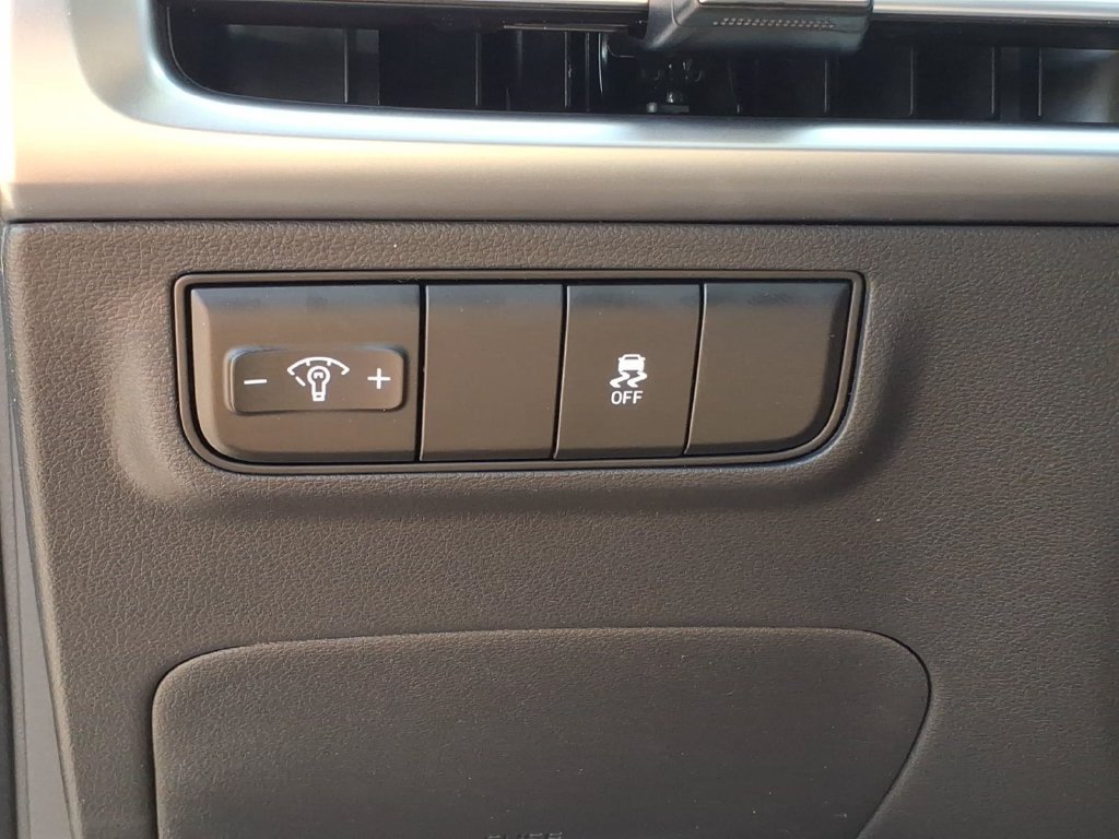 Certified 2026 Hyundai Tucson SE FWD image 17