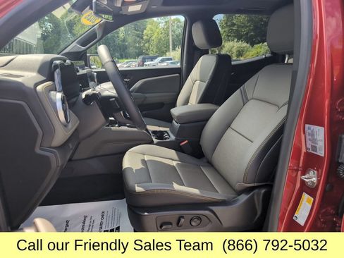 Used 2026 Chevrolet Colorado ZR2 AWD/4WD image 11