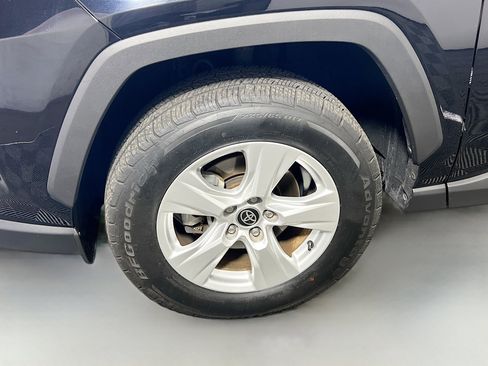 Used 2021 Toyota RAV4 XLE image 13