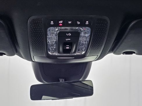 Certified 2021 Mercedes-Benz GLE 450 4MATIC image 18