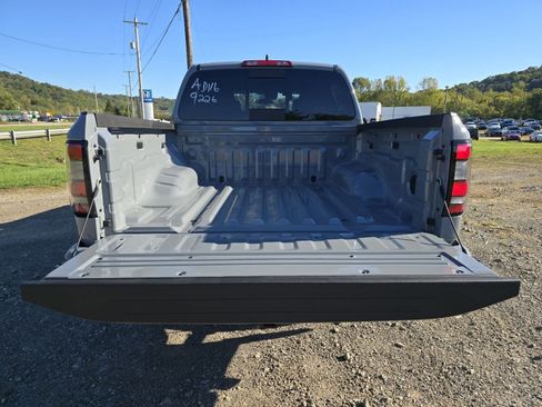 New 2026 Nissan Frontier SV w/ Tow Package image 9