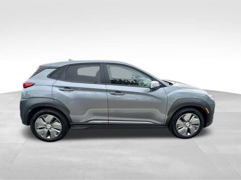 Used 2021 Hyundai Kona Ultimate w/ Cargo Package image 9