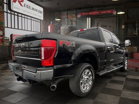 Used 2022 Ford F250 Lariat w/ Lariat Ultimate Package image 3