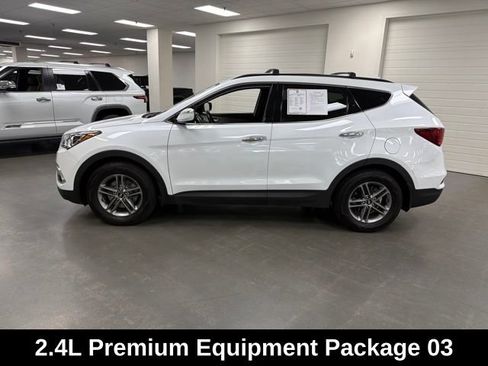 Used 2018 Hyundai Santa Fe Sport FWD image 4
