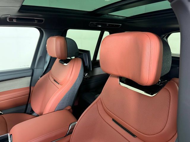 New 2026 Land Rover Range Rover SV AWD/4WD image 6