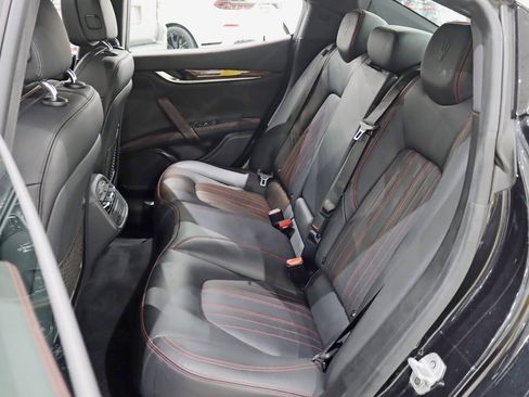 Used 2019 Maserati Ghibli S GranLusso image 29