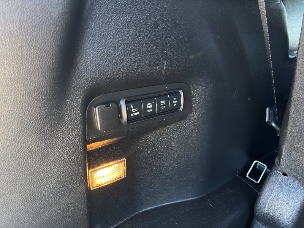Used 2016 Ford Explorer Limited FWD image 23