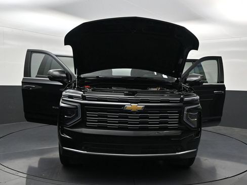 Used 2026 Chevrolet Suburban High Country AWD/4WD image 38