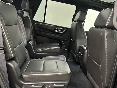Used 2023 Chevrolet Tahoe Premier AWD/4WD image 38