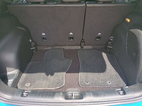 Used 2024 Jeep Compass Limited w/ Sun and Sound Group AWD/4WD image 18