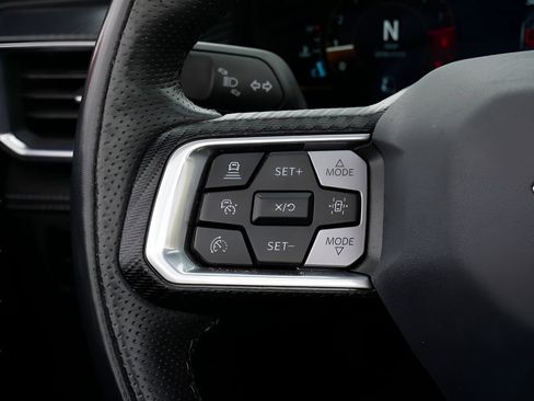 Used 2025 Ford Mustang GT Premium RWD image 18