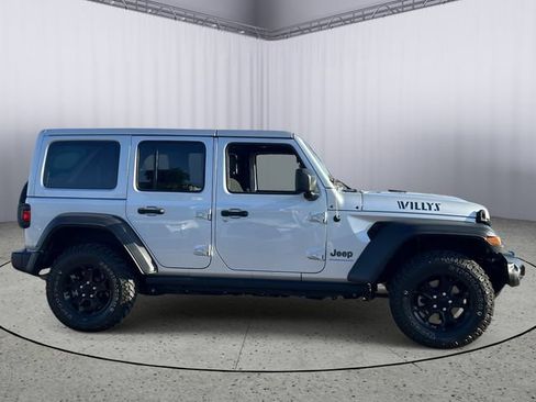 Used 2023 Jeep Wrangler Unlimited AWD/4WD image 6