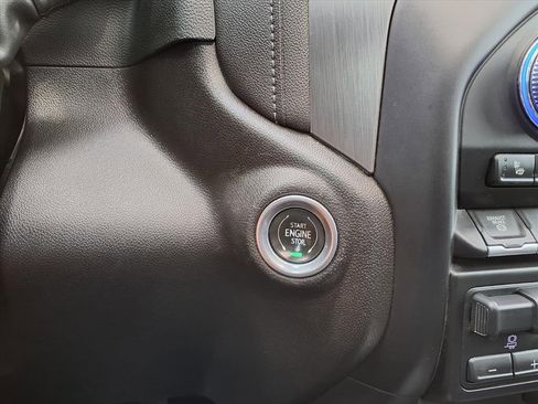 Used 2022 GMC Sierra 3500 Denali image 31