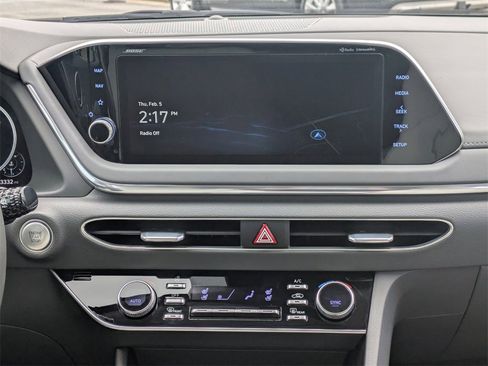 Used 2022 Hyundai Sonata Limited image 16