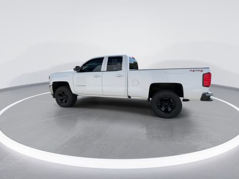 Used 2017 Chevrolet Silverado 1500 LT w/ All Star Edition AWD/4WD image 6