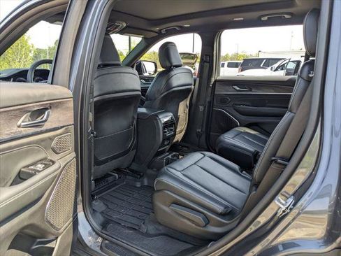 Certified 2025 Jeep Grand Cherokee L Overland AWD/4WD image 42