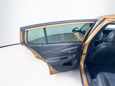 Used 2025 Buick Envista Preferred FWD image 26