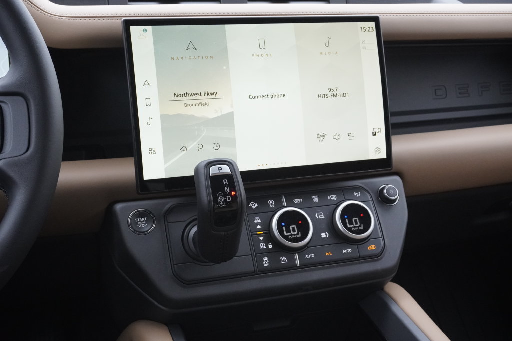 New 2026 Land Rover Defender 110 X-Dynamic SE AWD/4WD image 15
