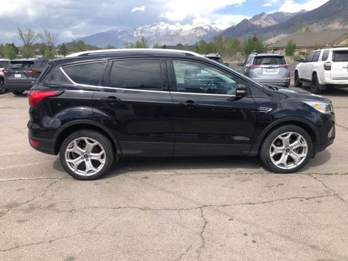 Used 2019 Ford Escape Titanium AWD/4WD image 6