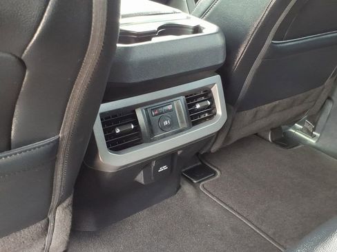 Certified 2025 Ford F250 Lariat w/ Lariat Ultimate Package image 18