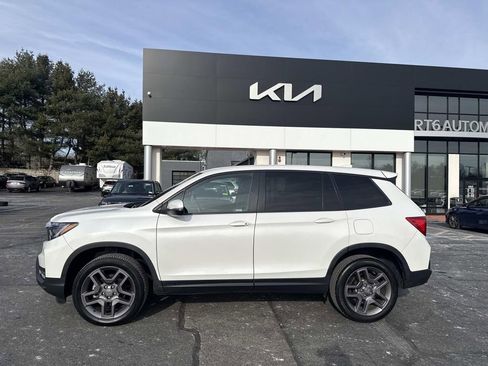 Used 2023 Honda Passport EX-L image 2