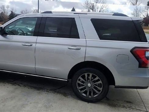 Used 2021 Ford Expedition Limited image 7