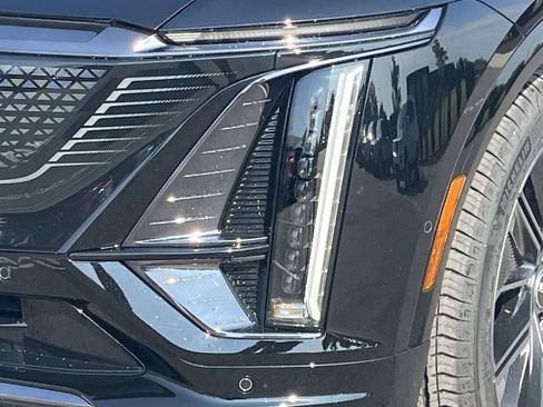 New 2026 Cadillac Lyriq Signature Sport image 9