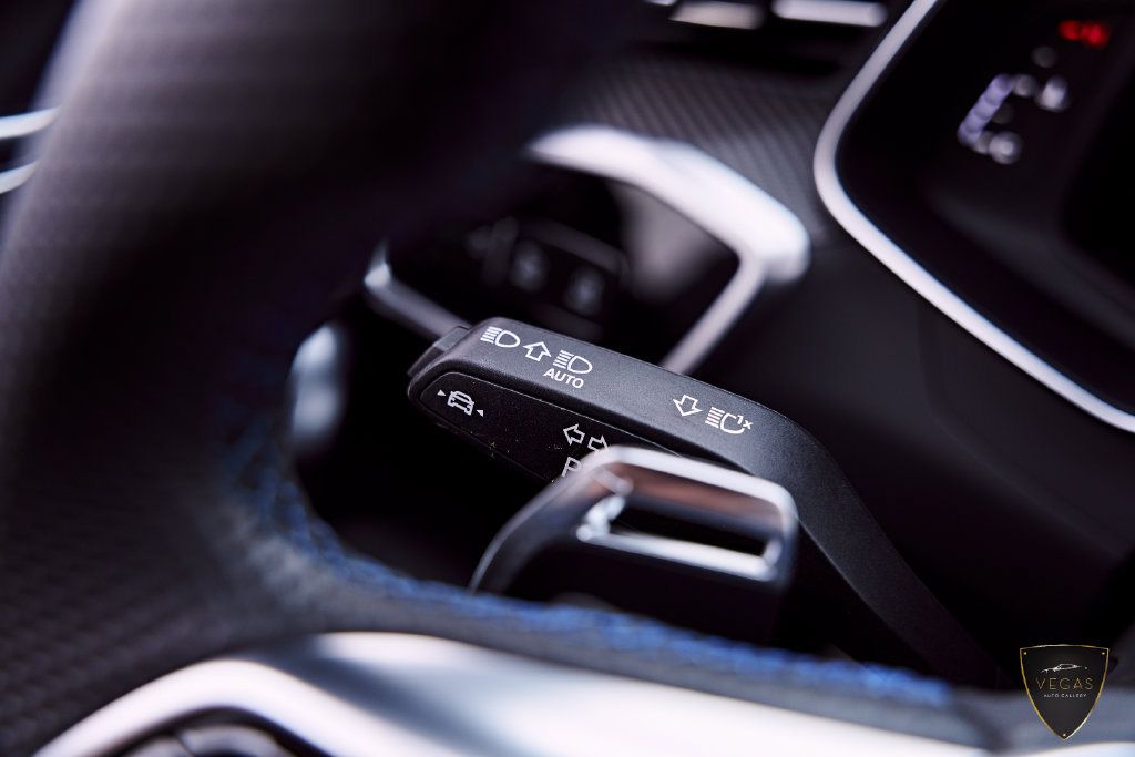 Used 2025 Audi RS 7 Performance AWD/4WD image 75