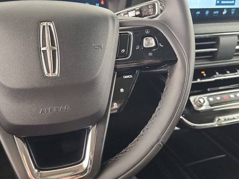 Used 2023 Lincoln Corsair AWD image 17