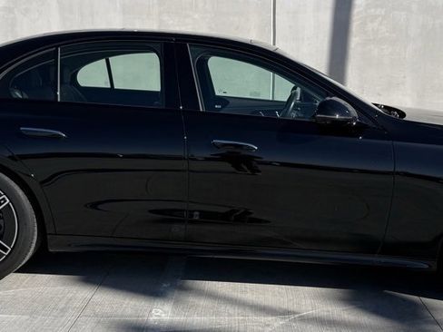 Used 2025 Mercedes-Benz E 350 Sedan image 3