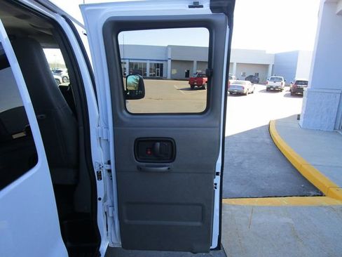 Used 2021 Chevrolet Express 2500 LT w/ LT Preferred Equipment Group image 20