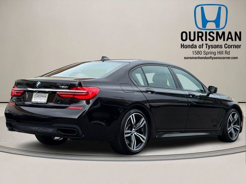 Used 2018 BMW 750i xDrive AWD/4WD image 3