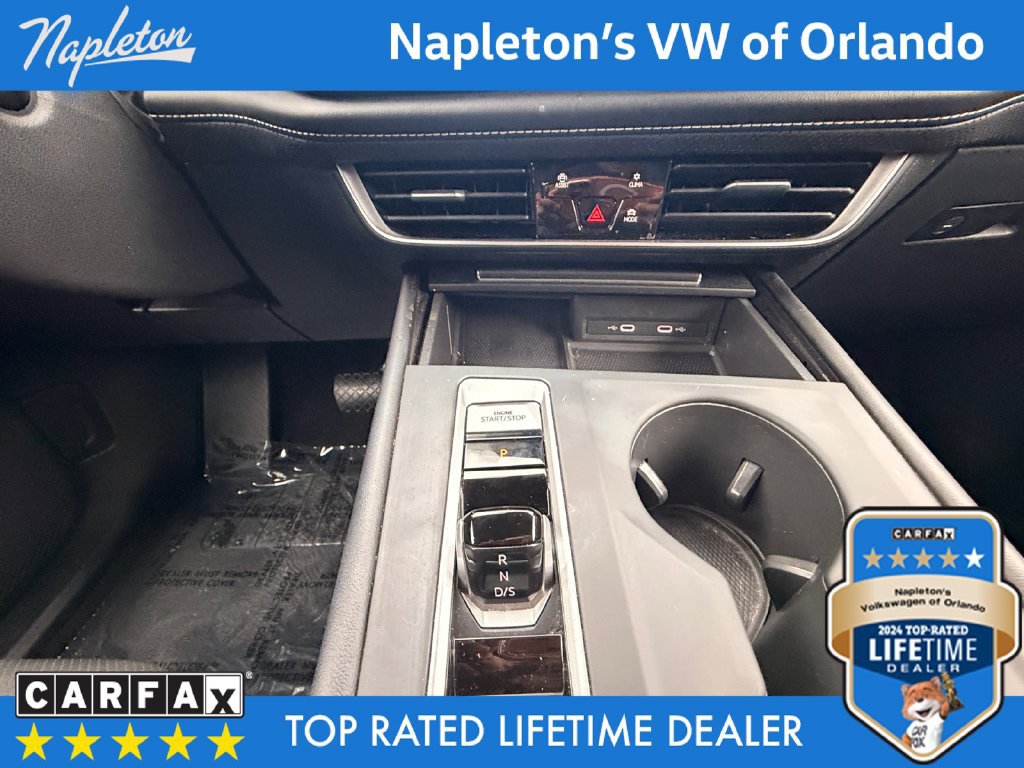Used 2024 Volkswagen Atlas Cross Sport SE FWD image 11