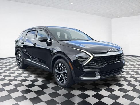 Used 2024 Kia Sportage EX FWD image 3