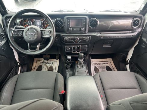 Used 2019 Jeep Wrangler Unlimited Sport image 26