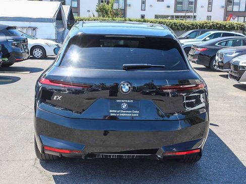 Used 2026 BMW iX xDrive60 w/ Premium Package AWD/4WD image 5