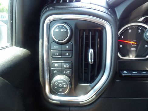 Used 2023 Chevrolet Silverado 2500 High Country w/ Z71 Off-Road Package AWD/4WD image 19
